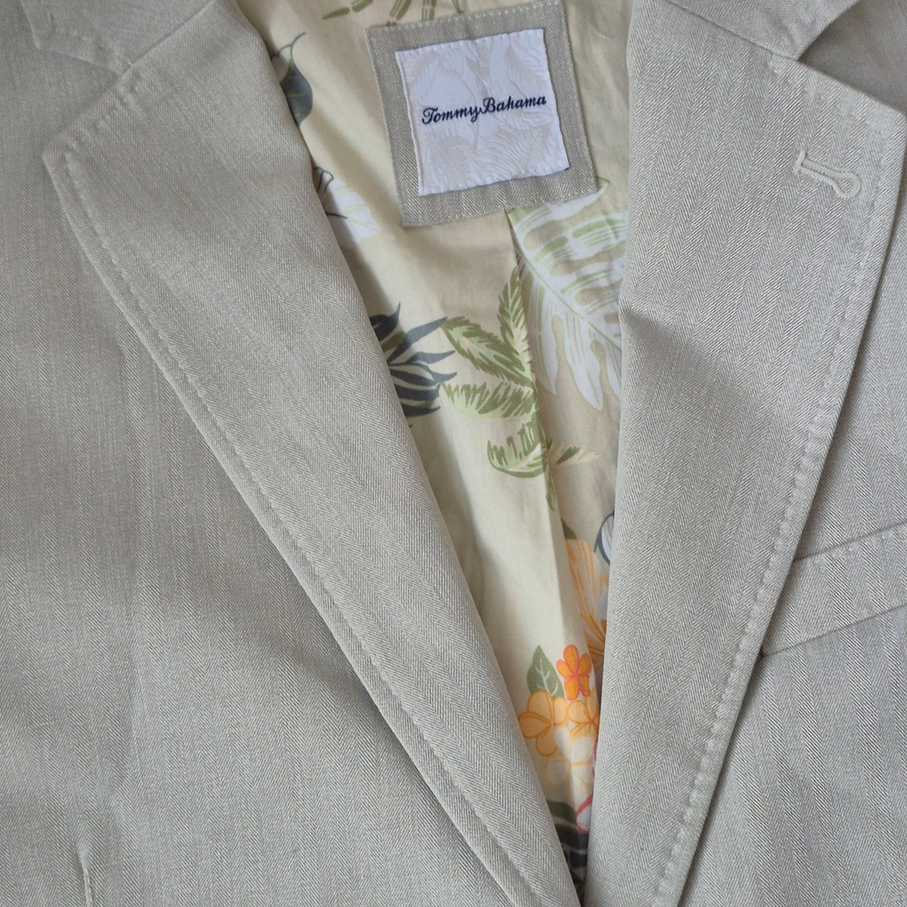 L Tommy Bahama men's Beige Blazer - Picture 4 of 16